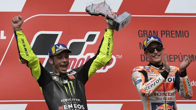 Marc Marquez Samai Total Gelar Juara Dunia Miliknya Seperti Apa Respons Valentino Rossi