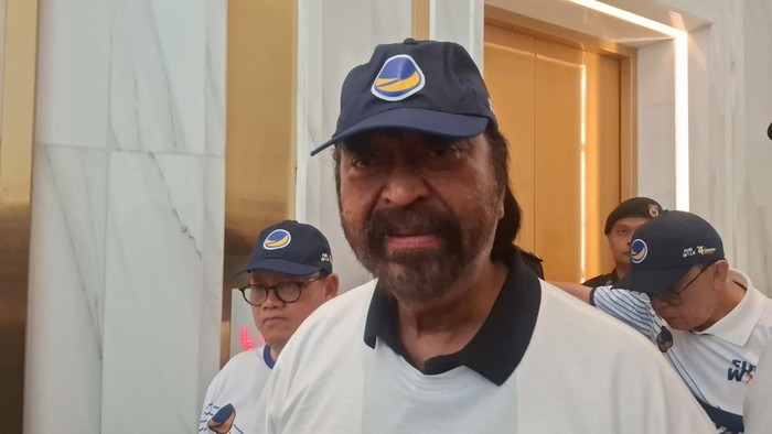 Surya Paloh Hormati Putusan MKD DPR untuk Ahmad Sahroni dan Nafa Urbach  Baca artikel detiknews Surya Paloh Hormati Putusan MKD DPR untuk Ahmad Sahroni dan Nafa Urbach